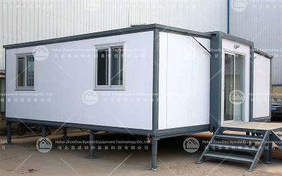 Expandable Houses